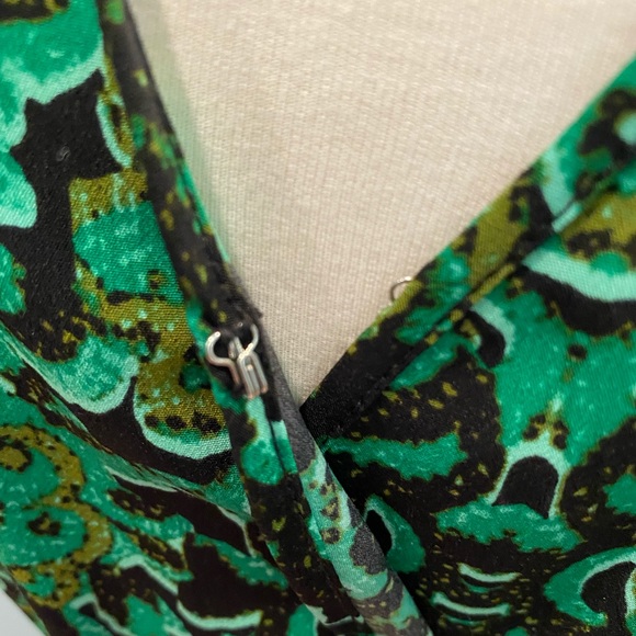 H&M Conscious Wide-Leg Vibrant Green Printed Jumpsuit - sz 6 - Picture 5 of 8